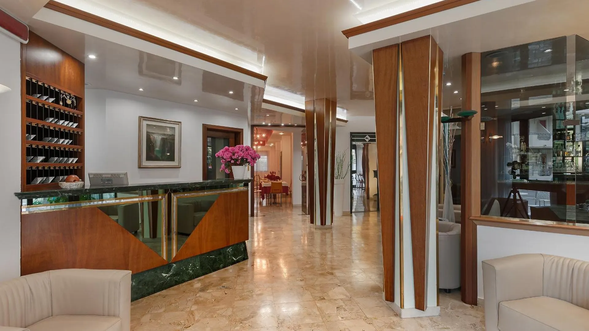Hotel Europeo Sottomarina 3*,  Italy
