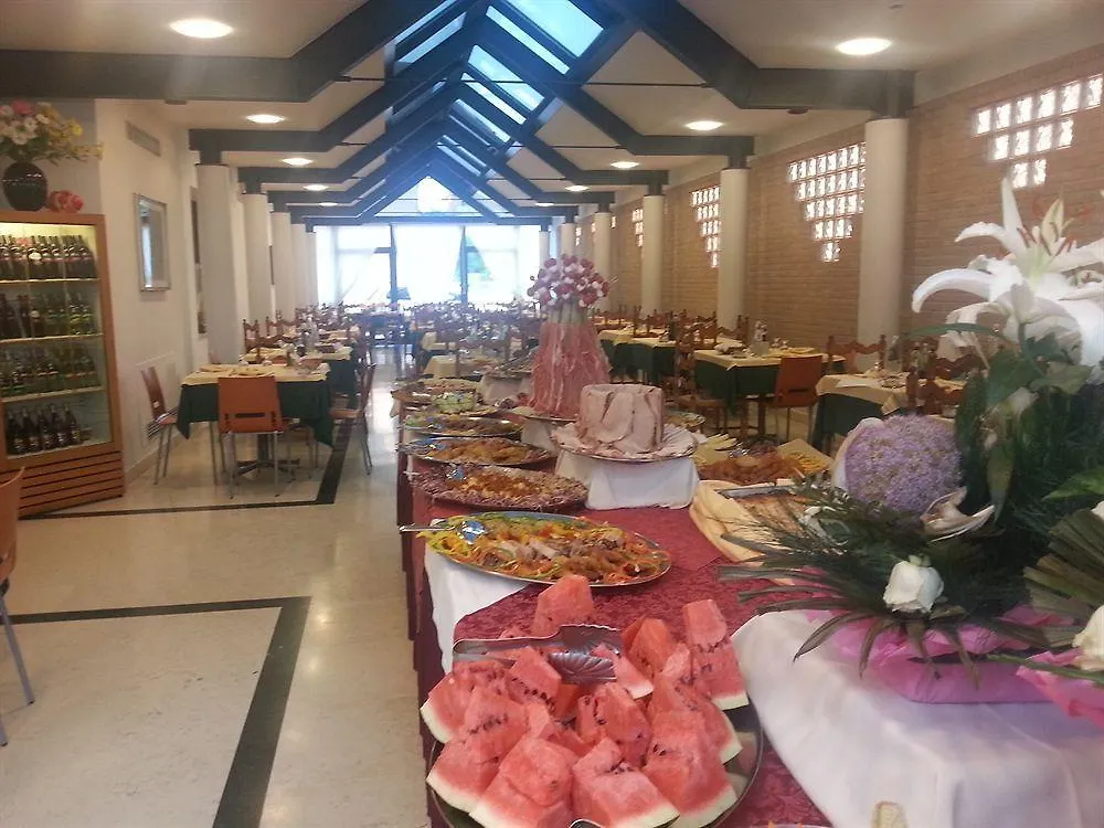 Hotel Europeo Sottomarina 3*,  Italy