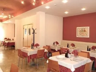 Hotel Europeo Sottomarina 3*,