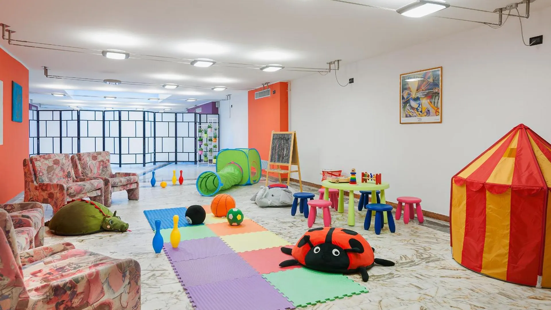 Hotel Europeo Соттомарина